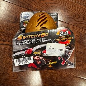 Switch & Go Pterodactyl Chopper Toy - Gold